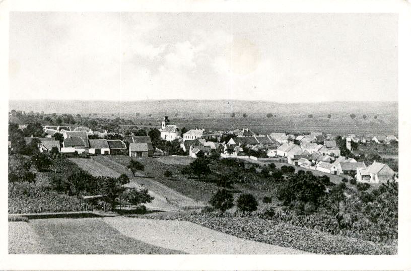 Horní Věstonice 1945.jpg