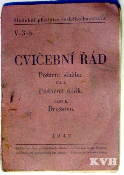 Služební předpisy českého hasičstva, cvičební řád 1942